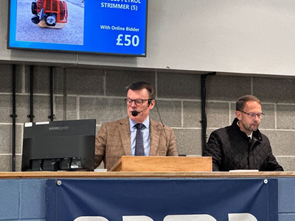 Auctioneers at work