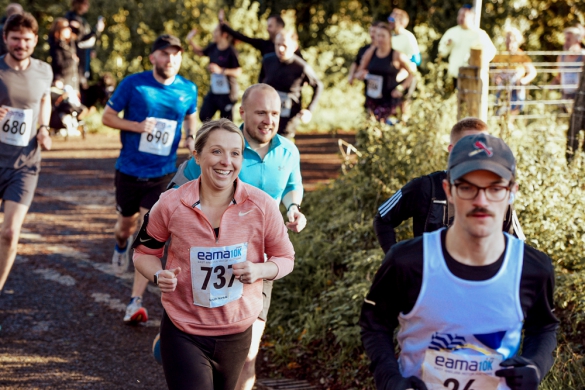 People running